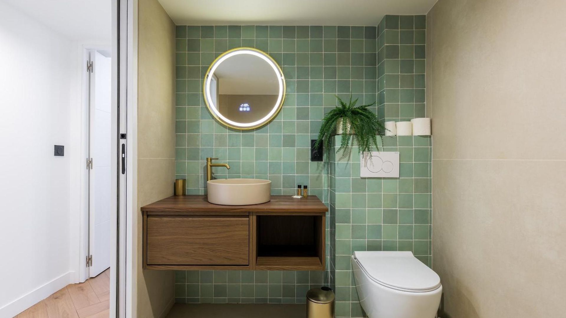 Charme Et Modernite Au Coeur Du Vieux Appartement
