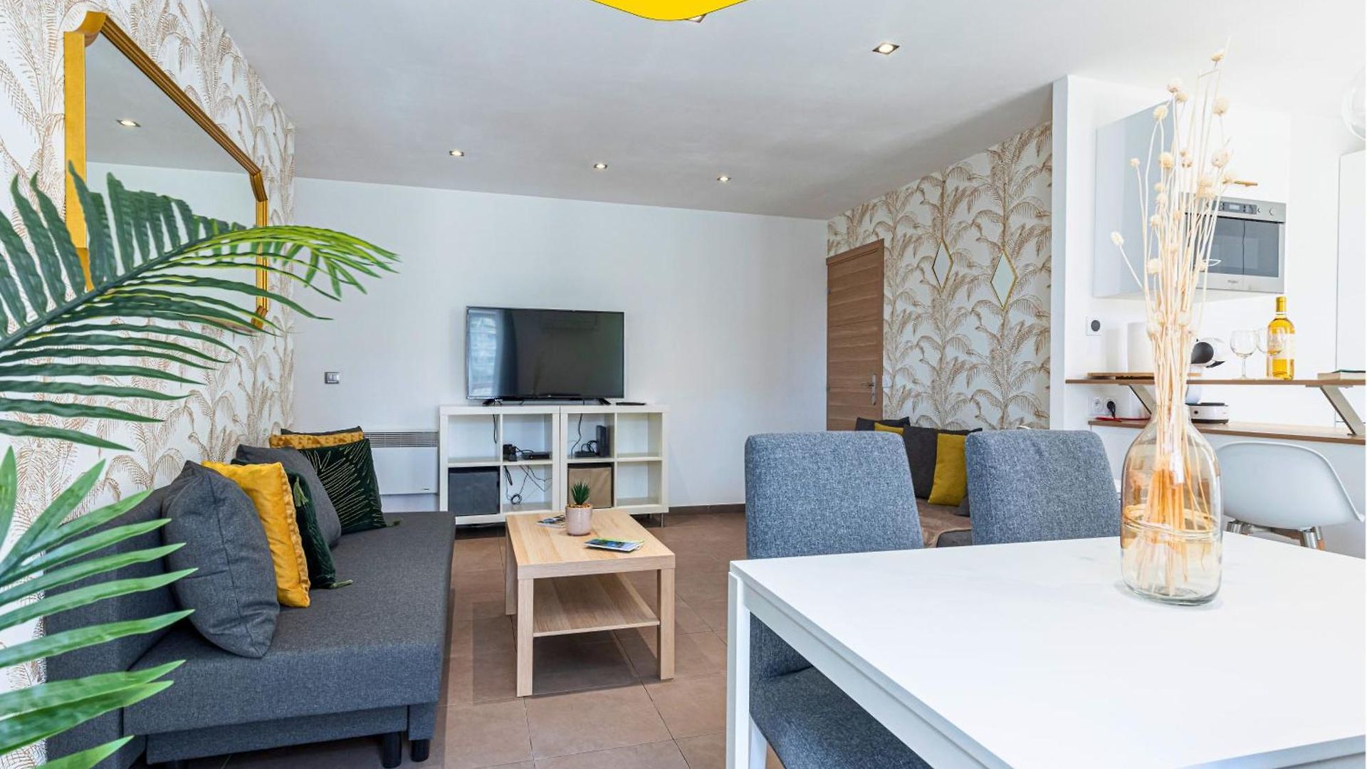 Casa Reine Jeanne- Ideal Groups & Family -central Near Train Station - Parking - New&confort-ac * Nice