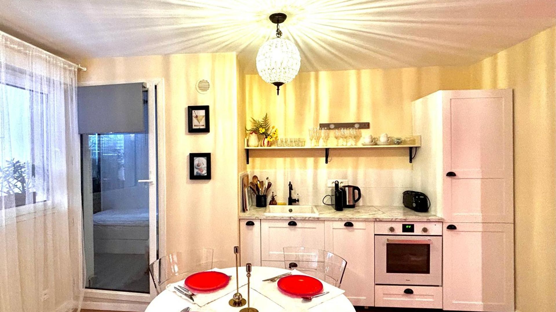 Large Magnificent Terrace Apartment Nice