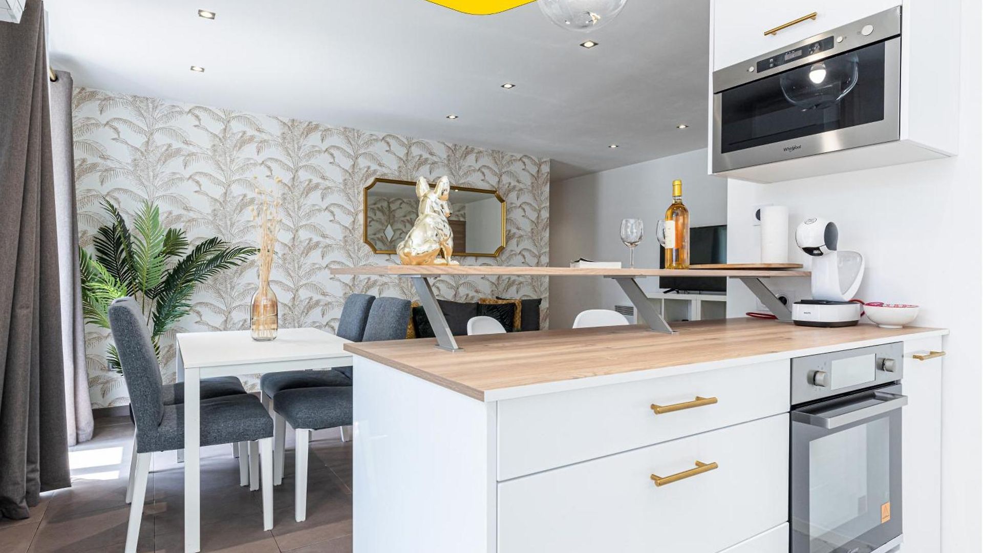 Casa Reine Jeanne- Ideal Groups & Family -central Near Train Station - Parking - New&confort-ac * Nice