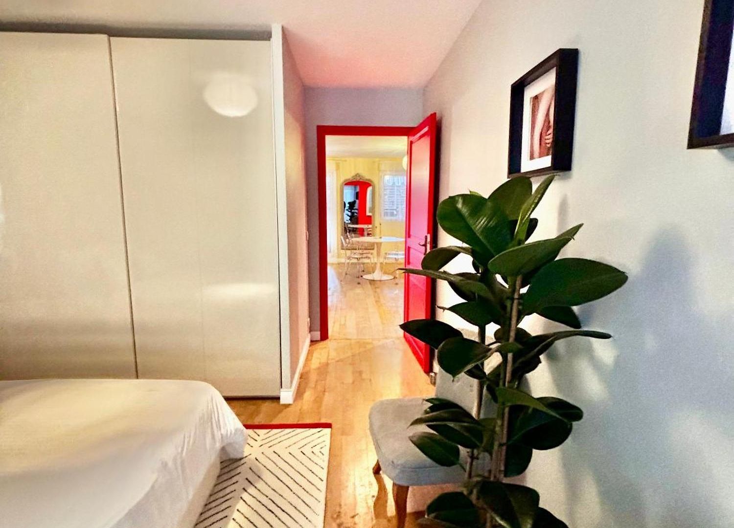 Large Magnificent Terrace Apartment Nice