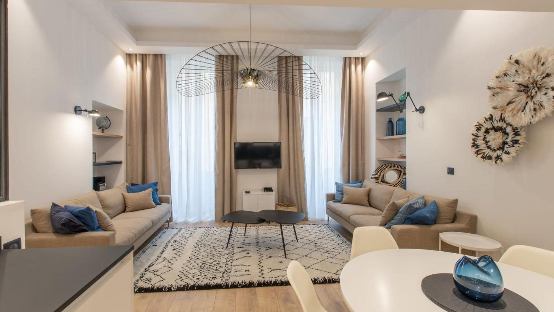 Apartment Cours Saleya Renovated 3 Bedrooms 1 Min To Air Conditioning Nice