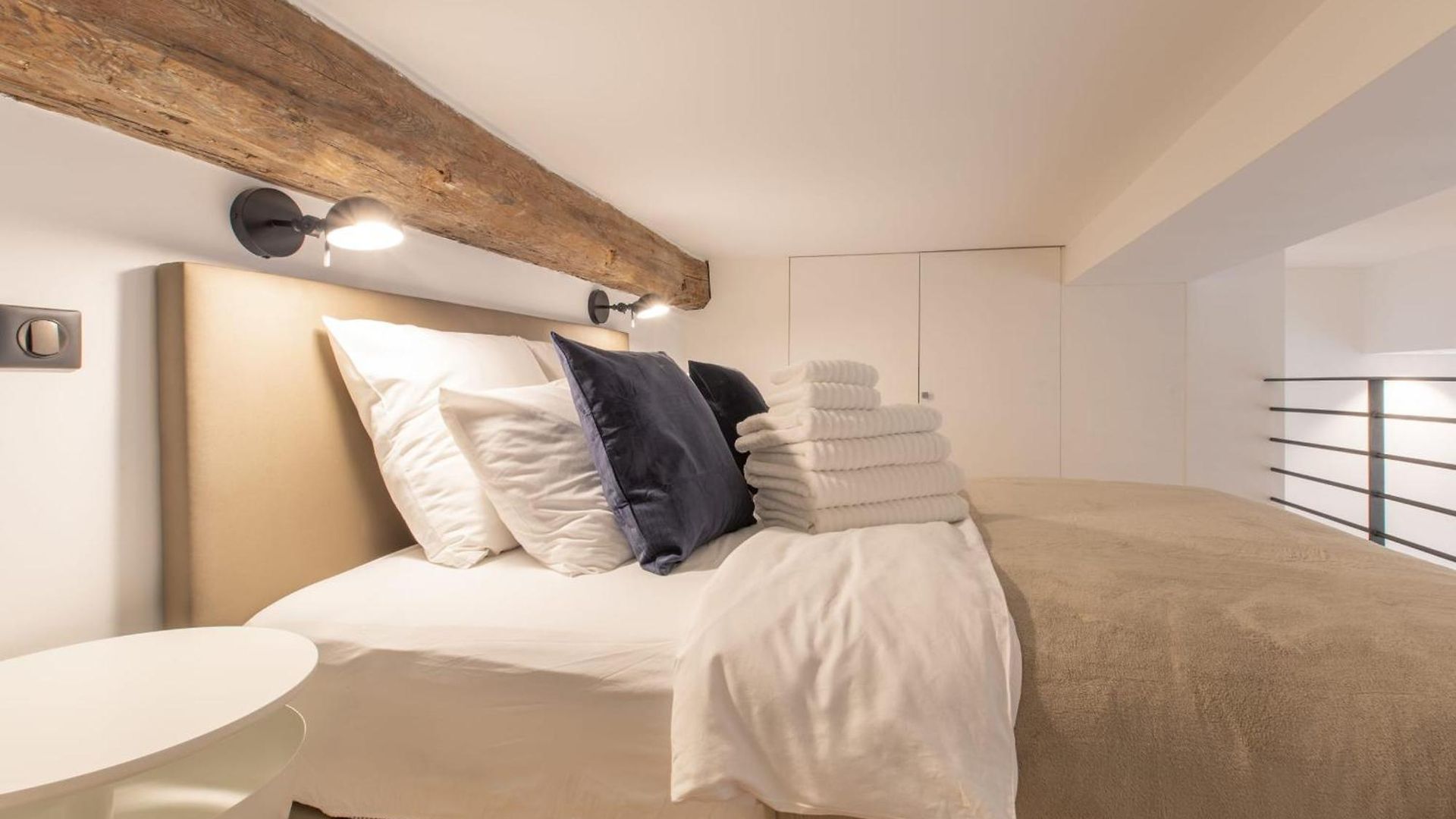 Apartment Cours Saleya Renovated 3 Bedrooms 1 Min To Air Conditioning