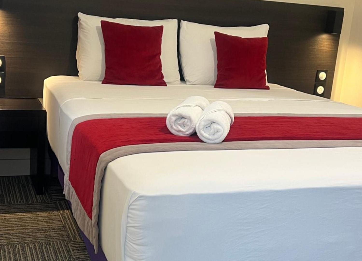 Hotel Evelia *