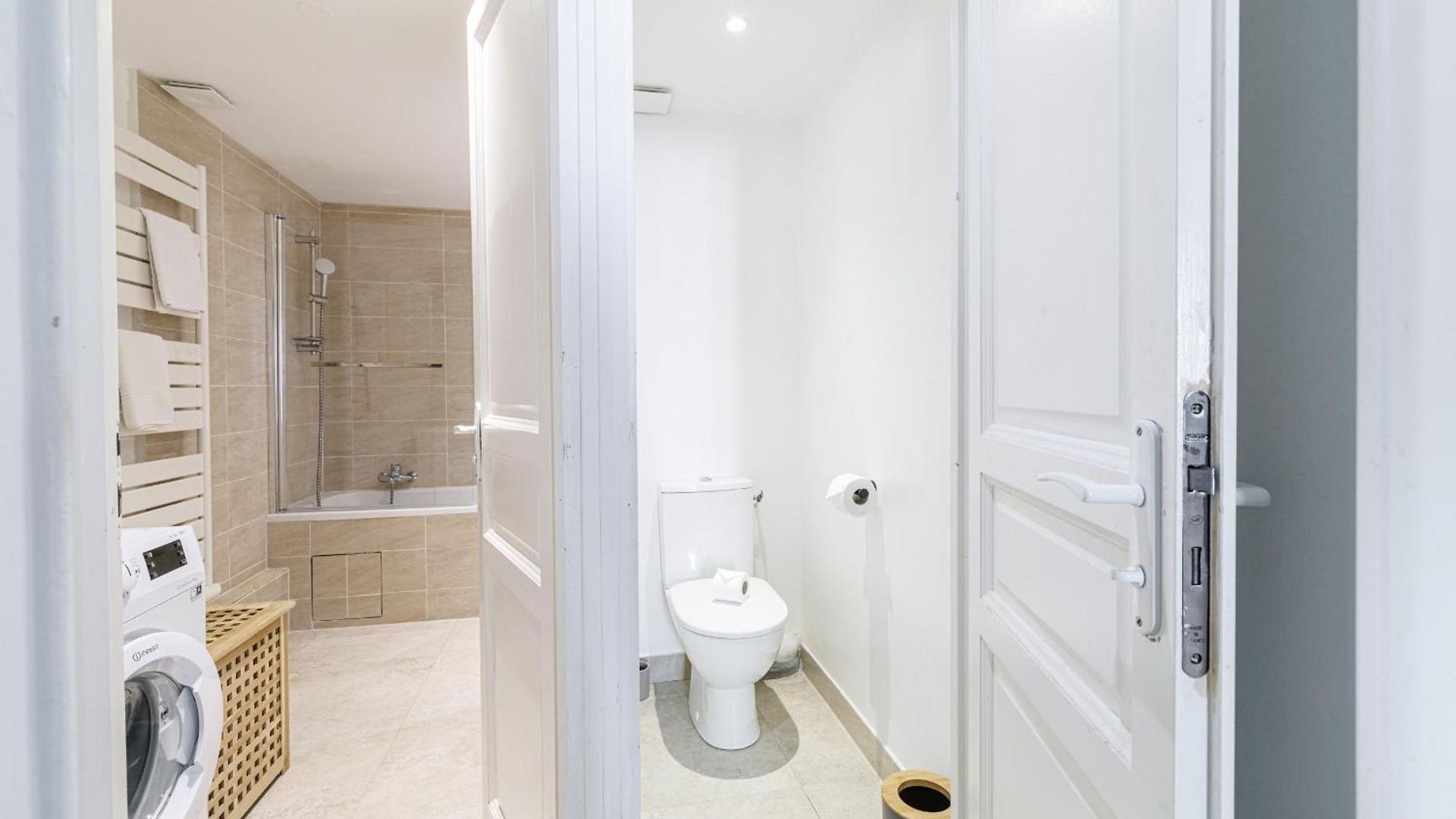 Large 3 Bdr Old Town - Ac