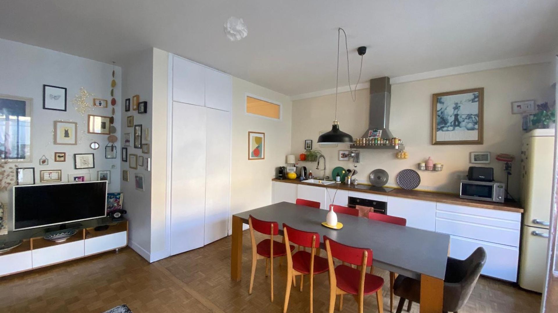Sunny Port Old Town Free Private Parking - Clim & Balcony Apartment *