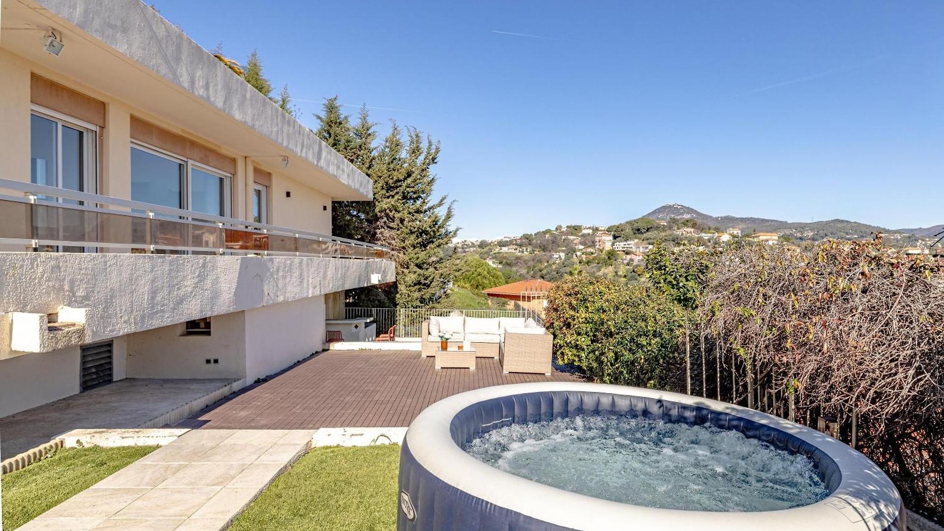 Bay Of Angels By Ecoflats * Nice