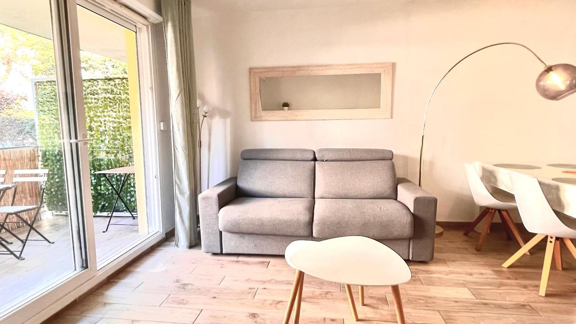 Apartment Peaceful In With Terrace, Parking *