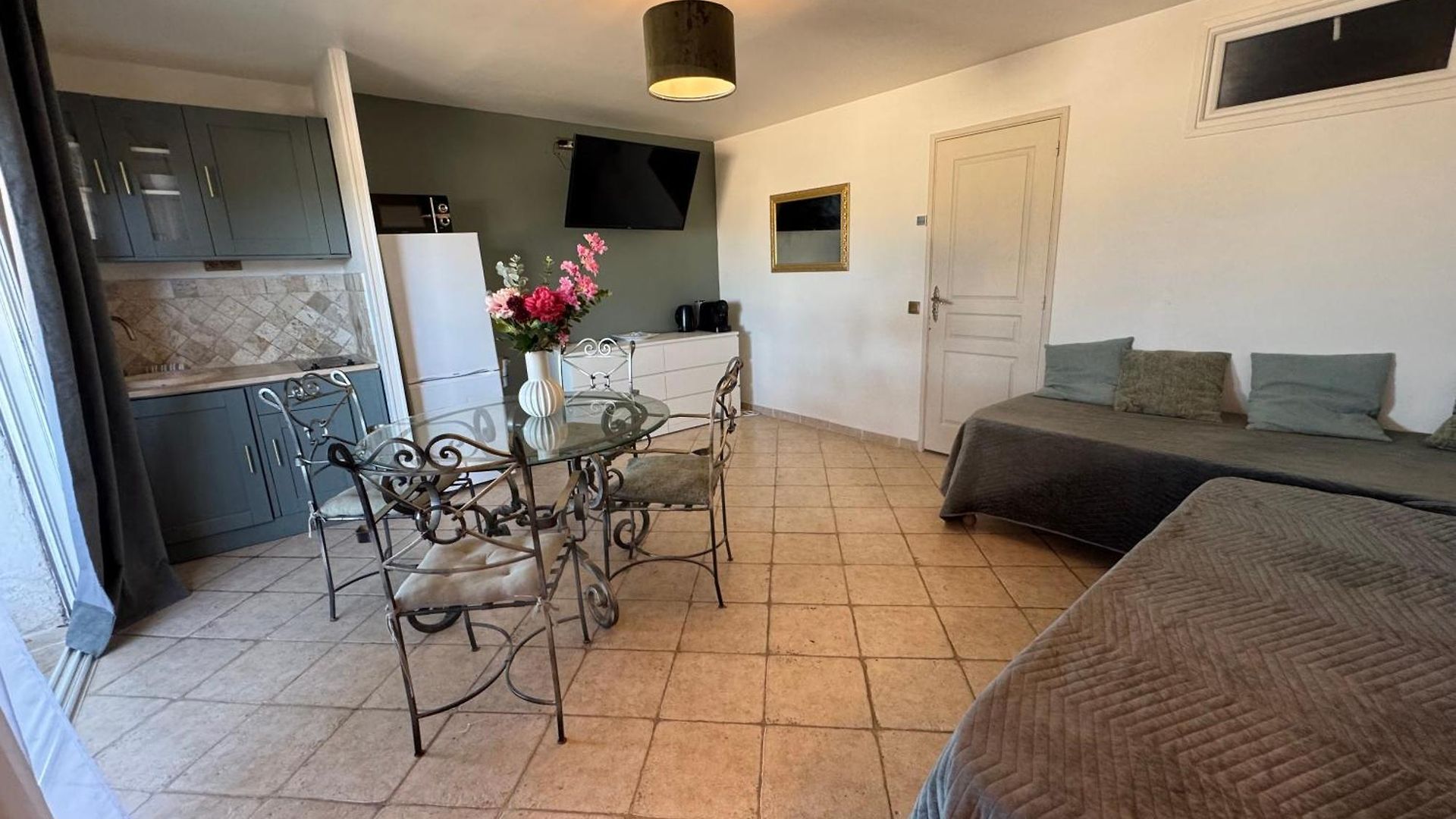 Baie Des Anges Apartment *