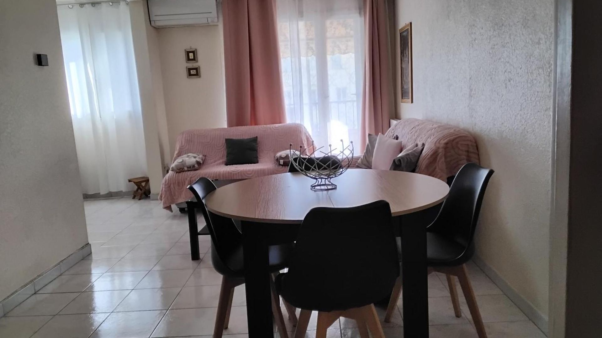 Pres De La Promenade Apartment *