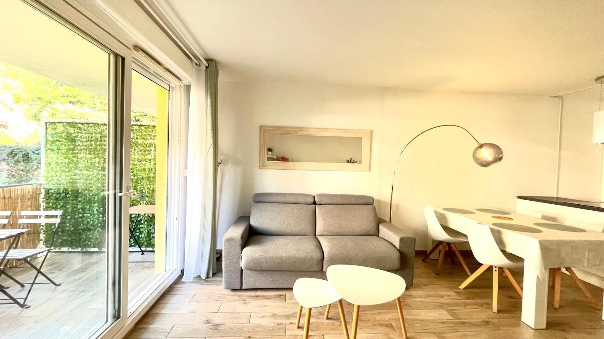 Peaceful In With Terrace, Parking Apartment