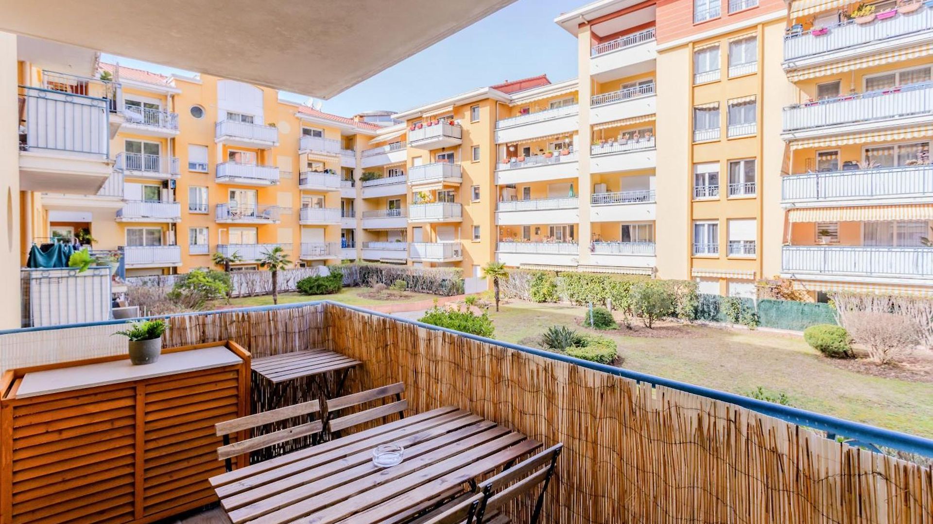 Peaceful In With Terrace, Parking Apartment Nice