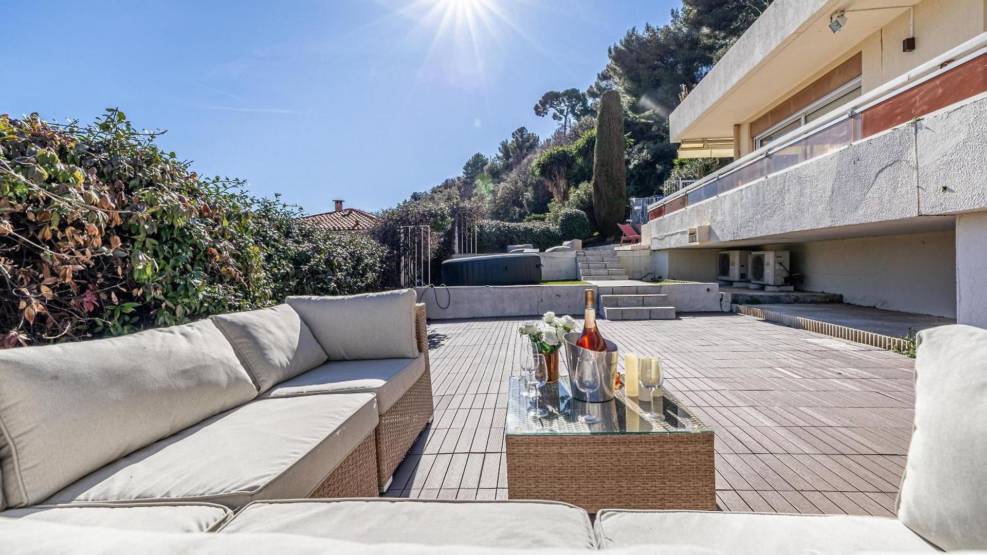 Bay Of Angels By Ecoflats
