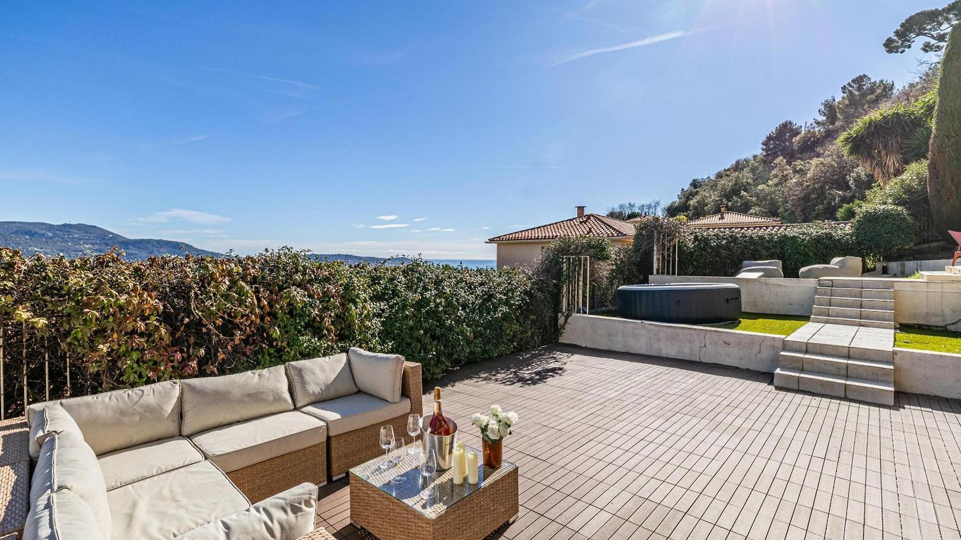 Bay Of Angels By Ecoflats * Nice
