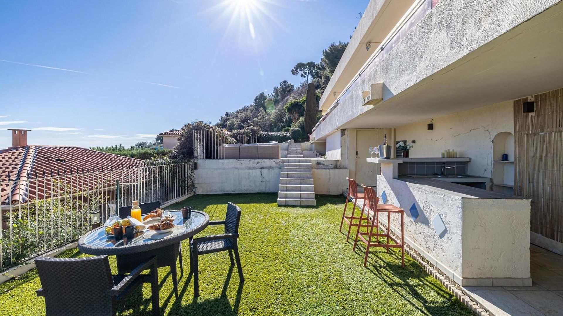 Bay Of Angels By Ecoflats