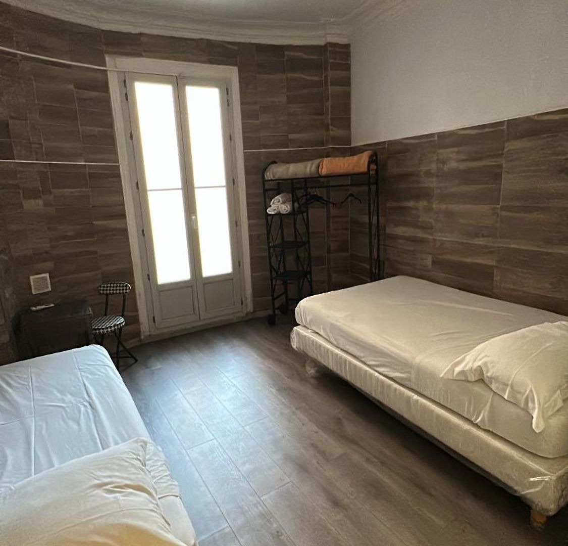 Hotel Simple - Fresh Start 2026 *