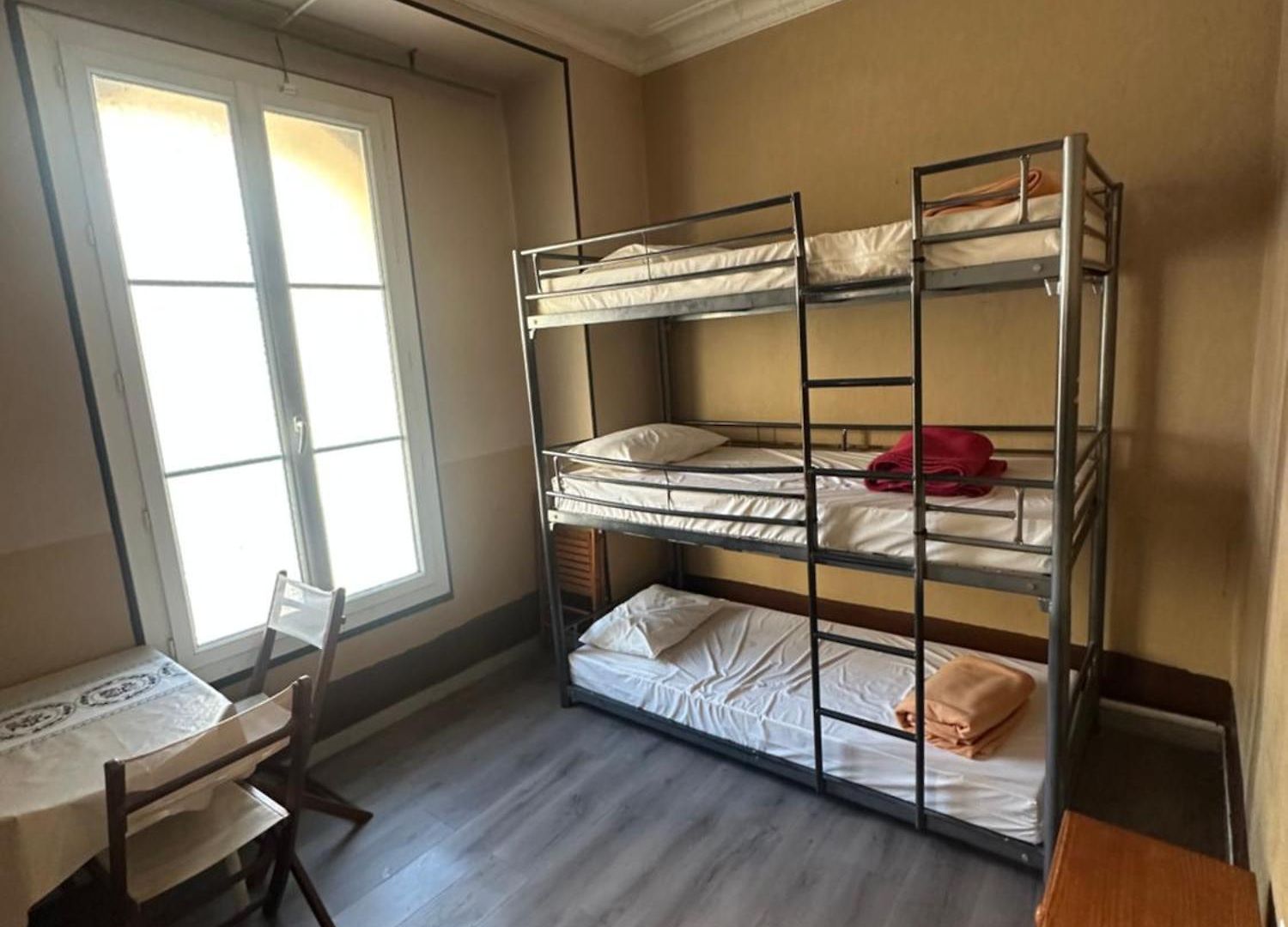 Simple - Fresh Start 2026 Hotel *