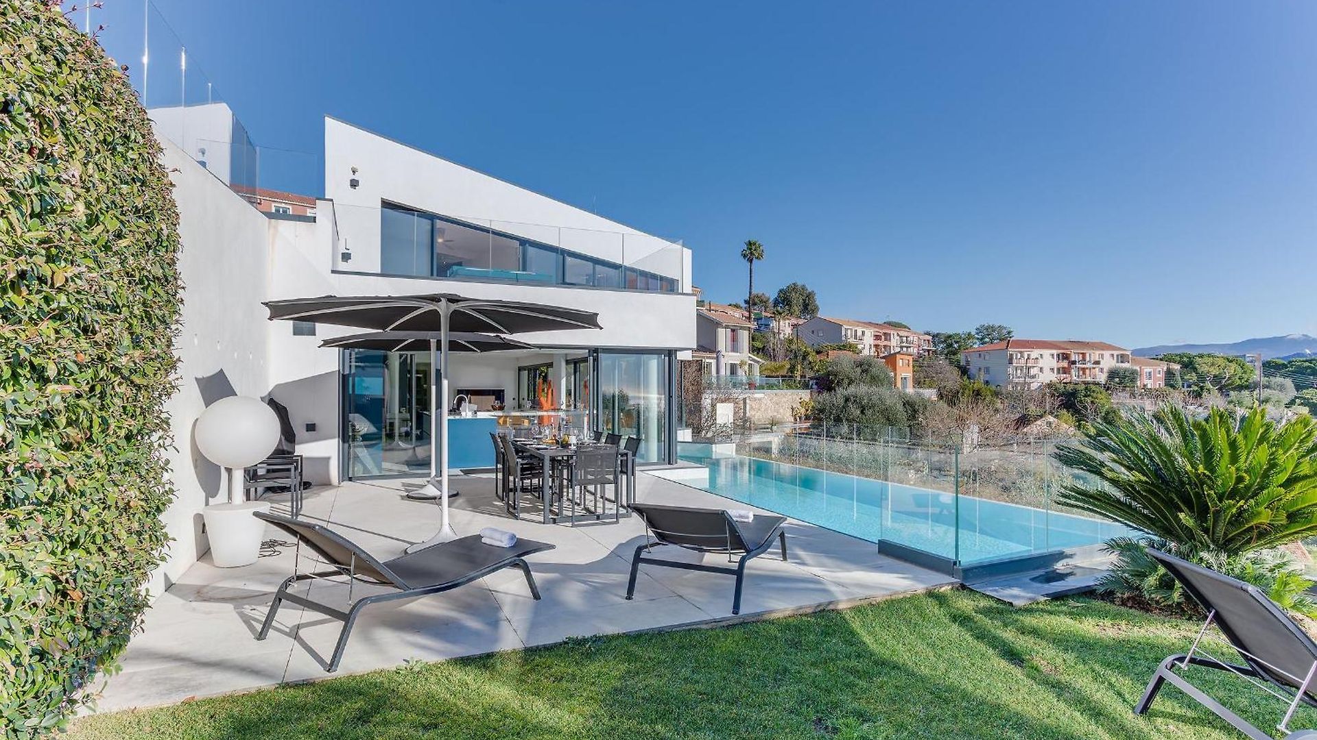 Alba Vi4498 By Riviera Homes Villa *