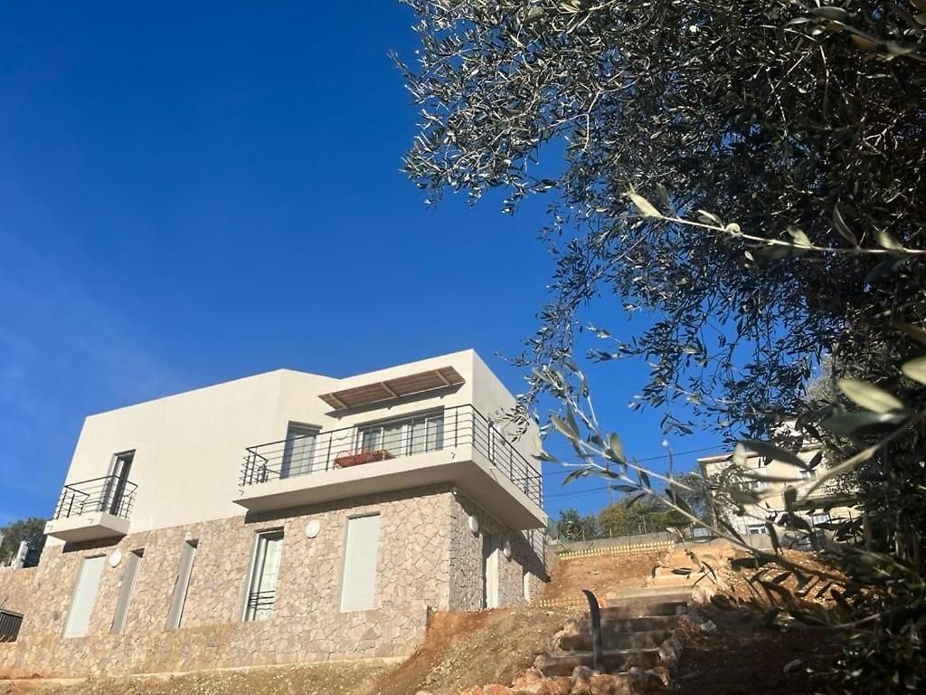 La Costière Villa *