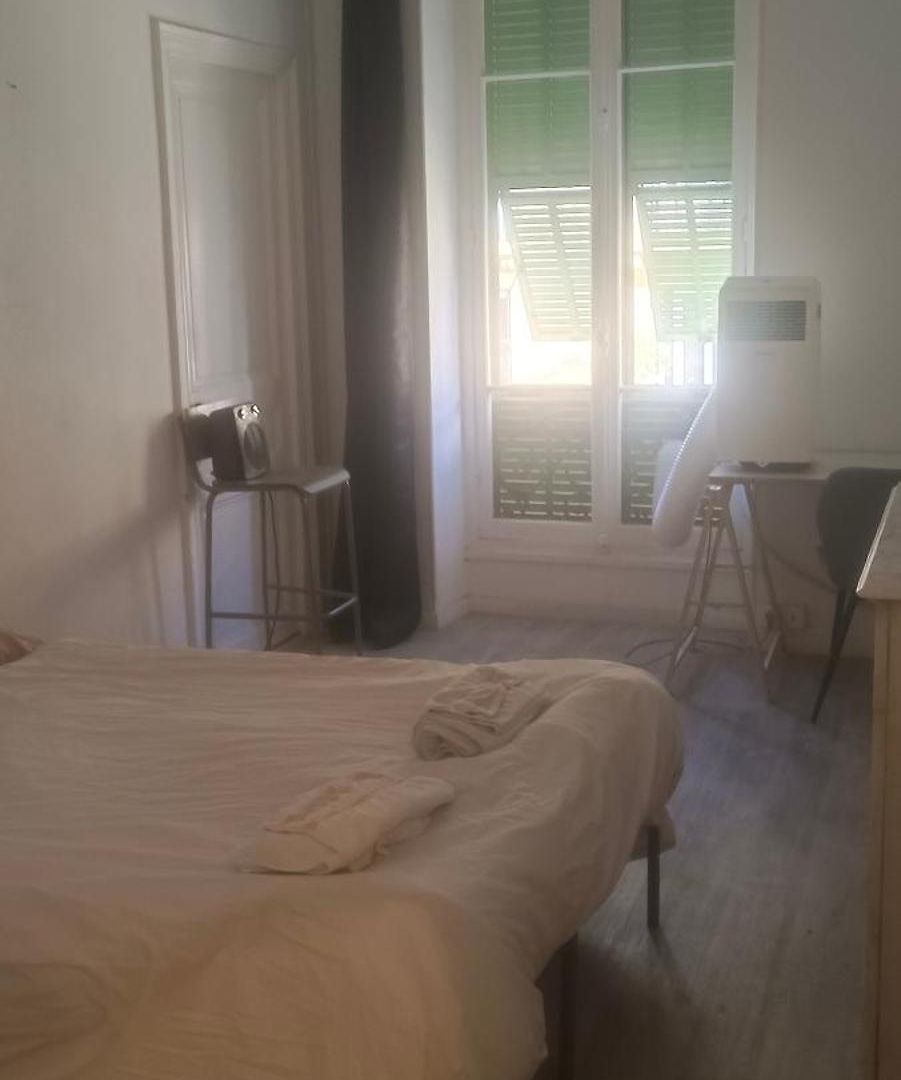 Plein Centre Magnifique Double Climatisee Bed & Breakfast Nice