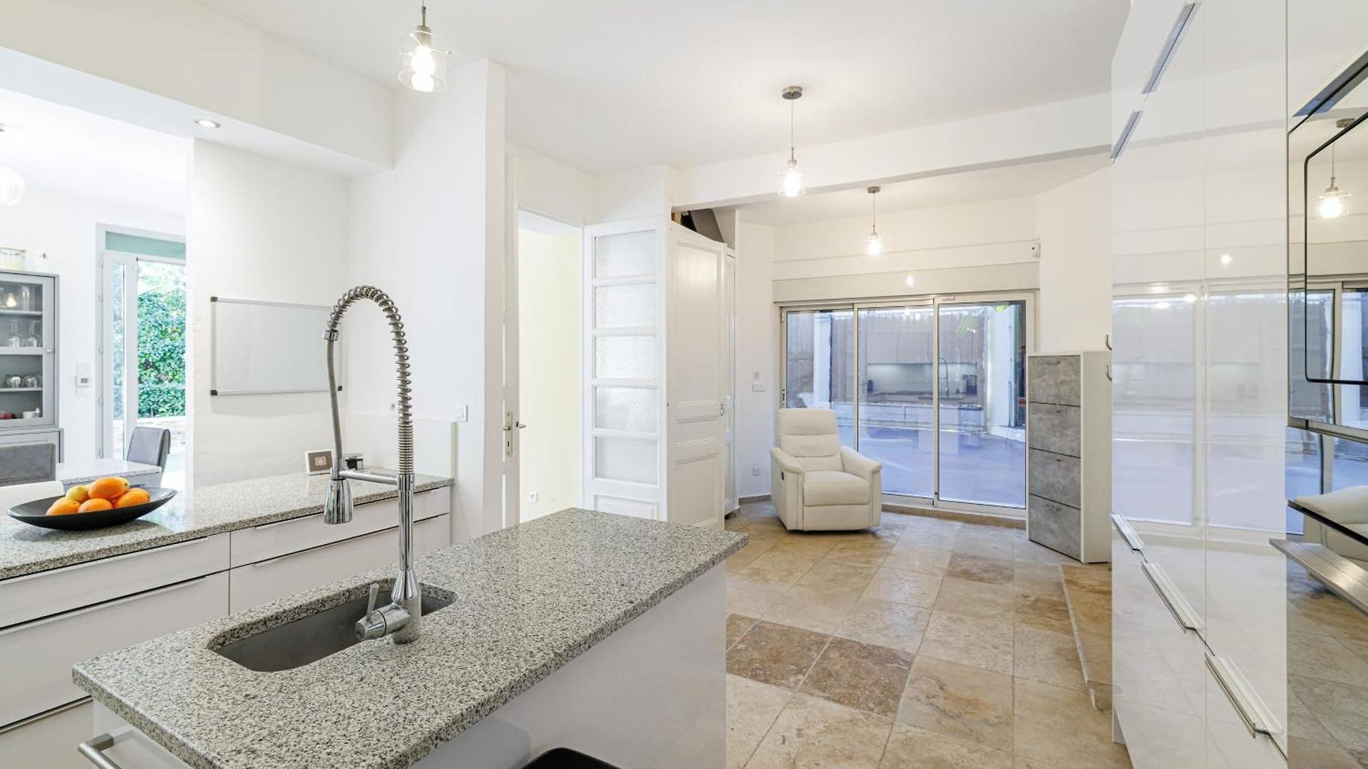 Villa Marie -pool - Garden-close To -parking *