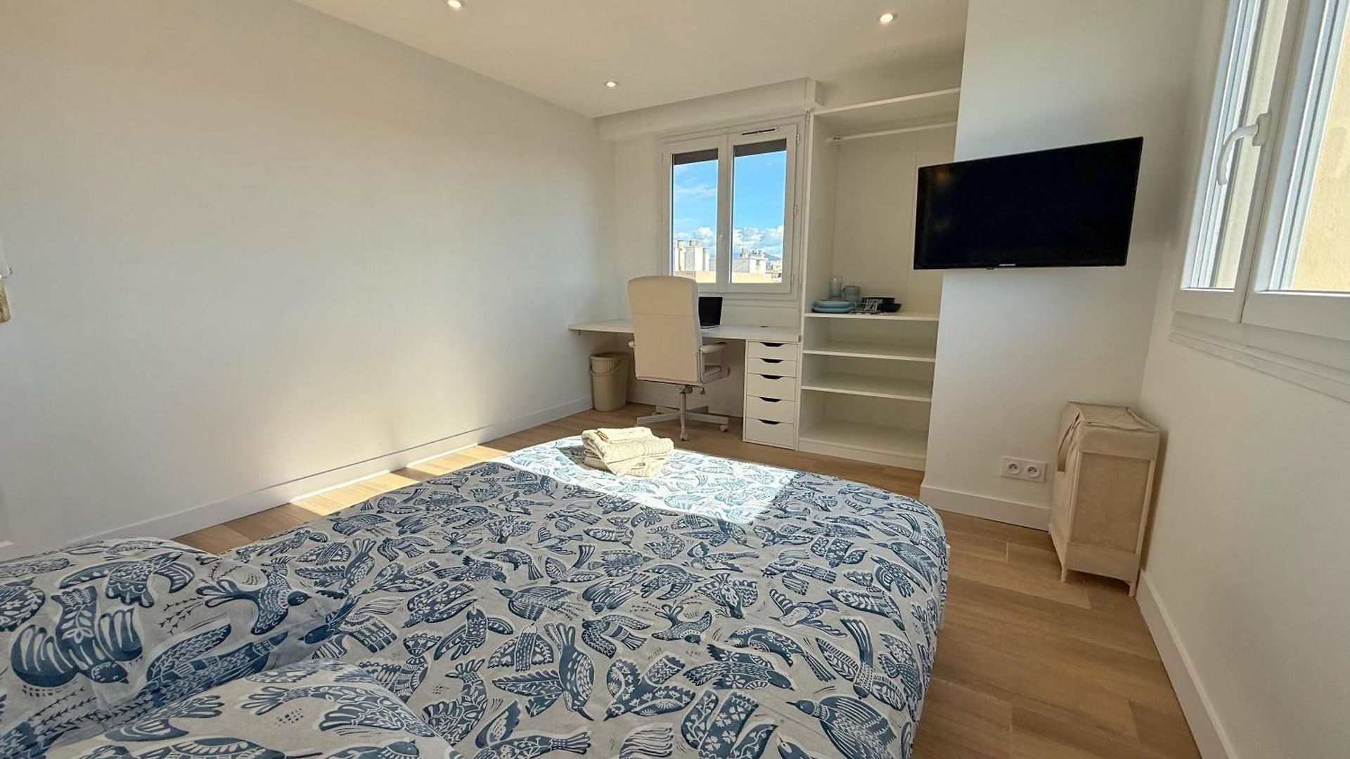 Homestay Ouest Privees Modernes Tv Wifi Bureau En Colocation *
