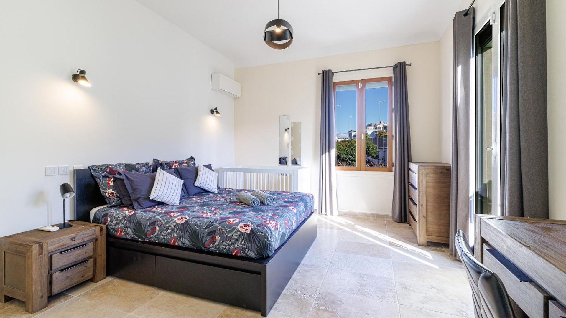 Marie -pool - Garden-close To -parking Villa *