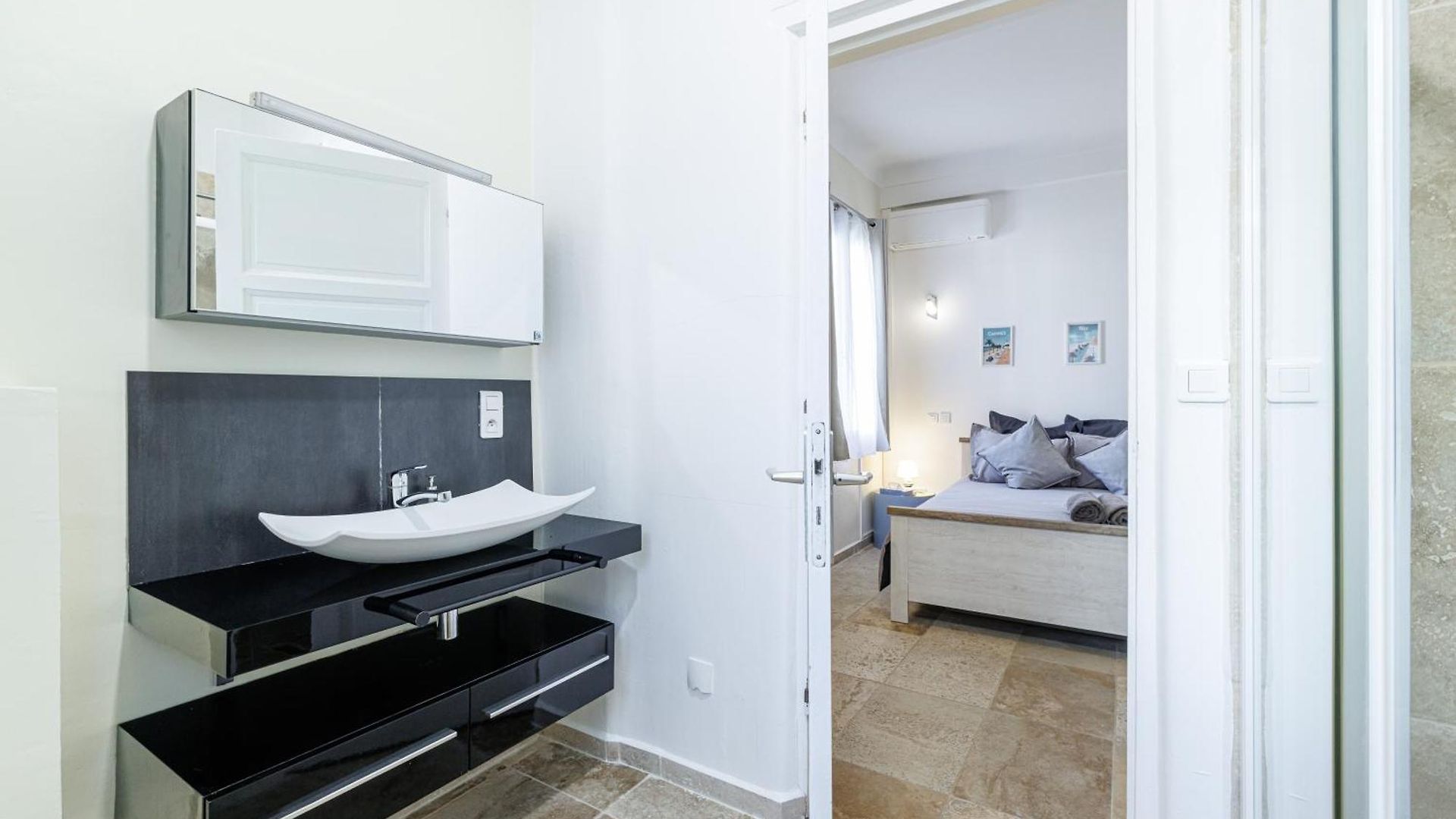 Villa Marie -pool - Garden-close To -parking *