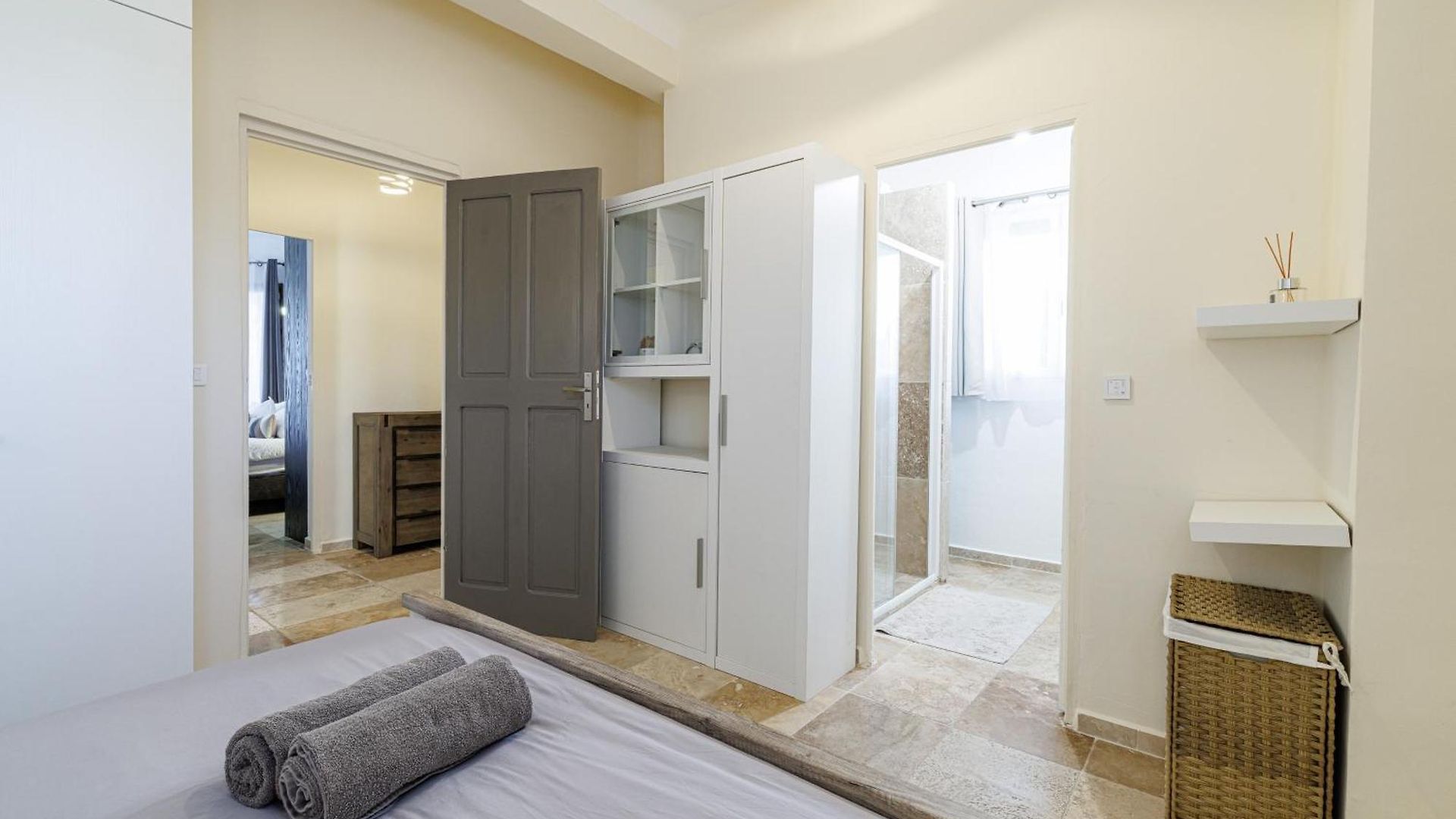 Marie -pool - Garden-close To -parking * Nice