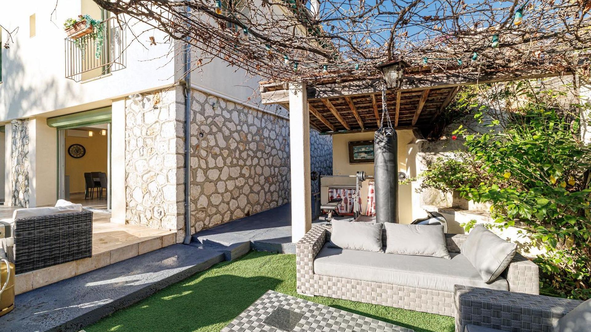 Villa Marie -pool - Garden-close To -parking