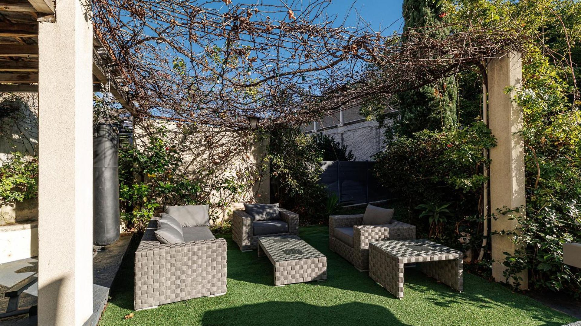 Villa Marie -pool - Garden-close To -parking Nice