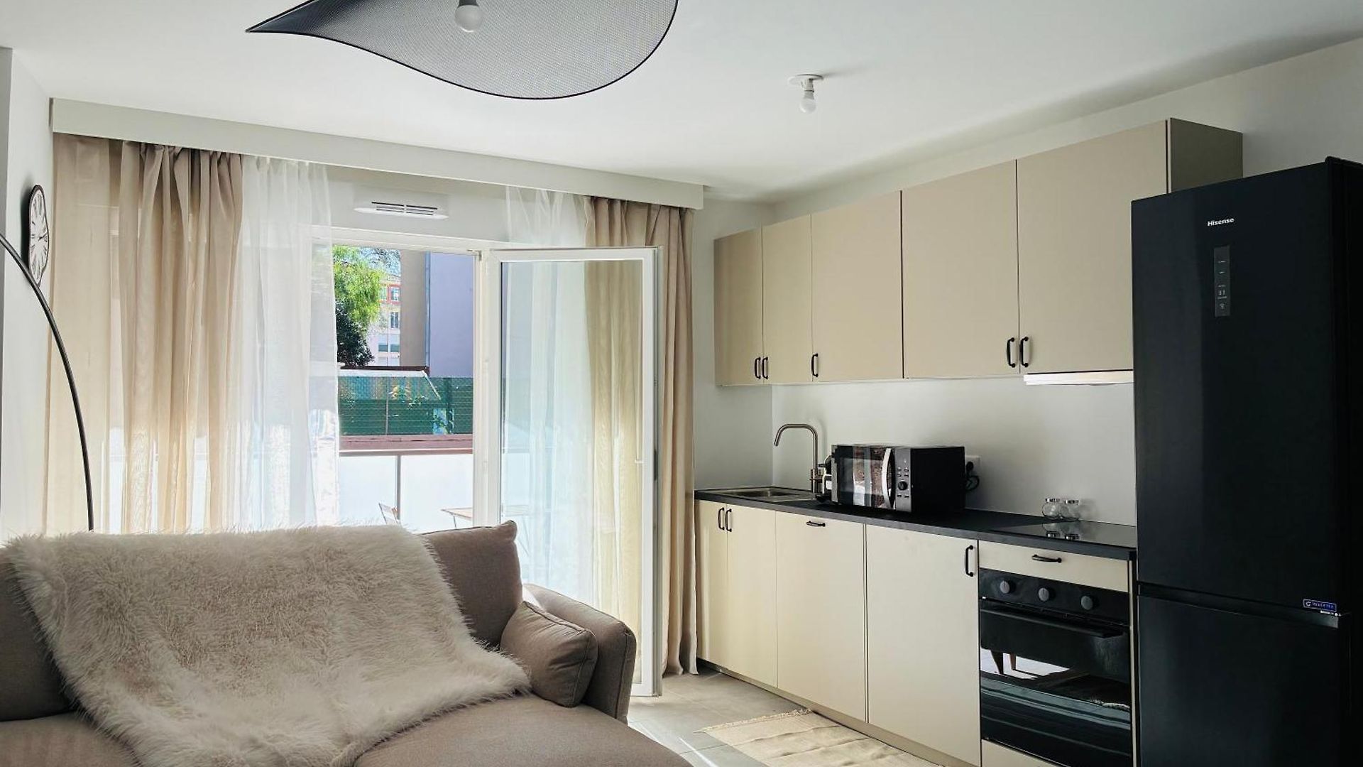 Aya - Renovated Air-conditioned Duplex With Garden Apartment Nice