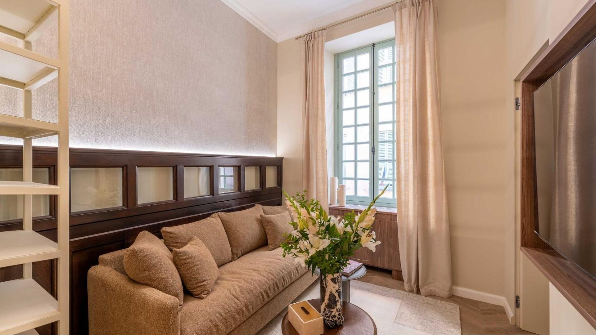 Appartement 2bdr 6p A C - Heart Of - *