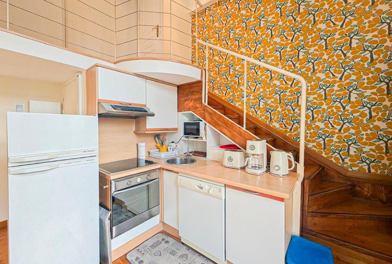 Apartment Place Grimaldi - Wifi, Ac, 3pers