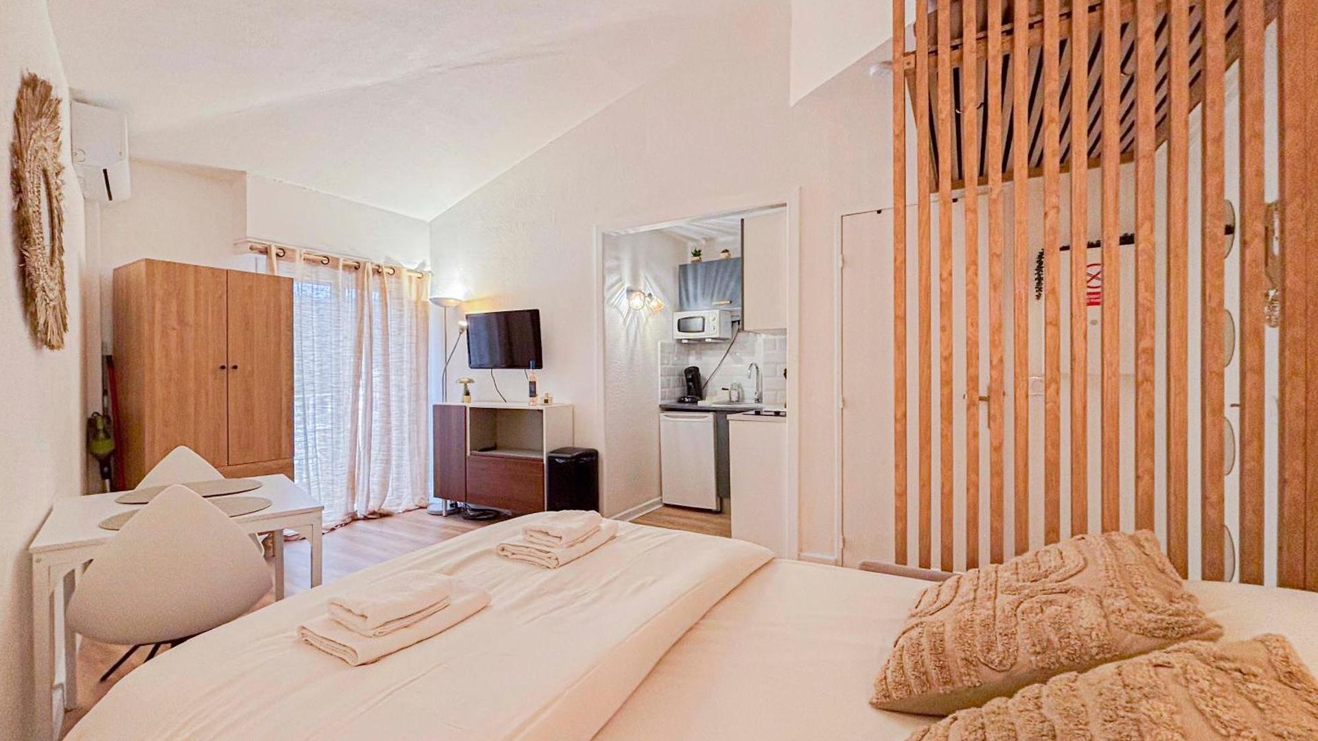 Proche - 2 Pers, Ac Apartment