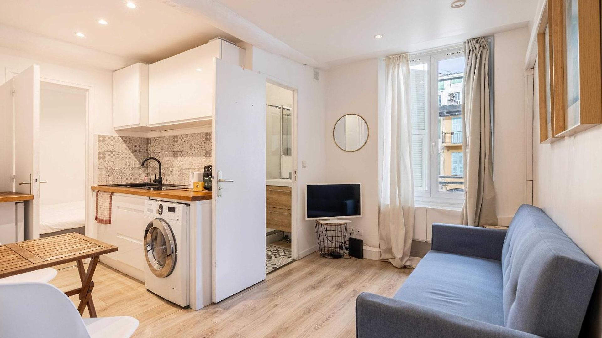Charming A-c 1br-2p - Massena * Nice
