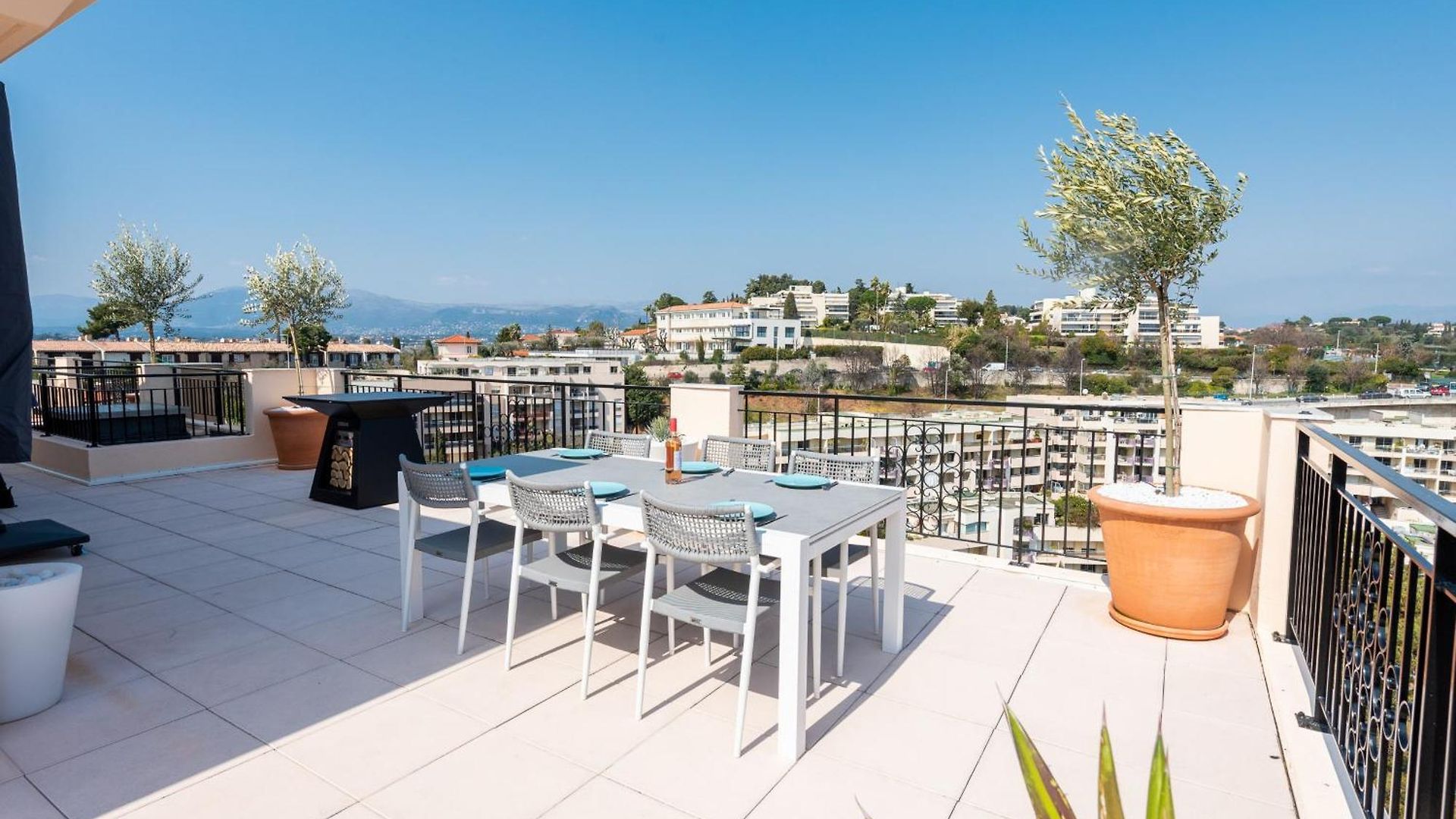 Happyfew Penthouse Lucia Apartment Nice