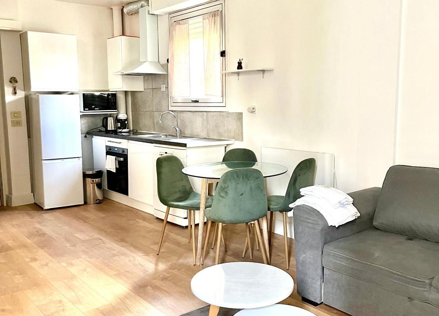 Apartment Carre Or Avec Balcon *