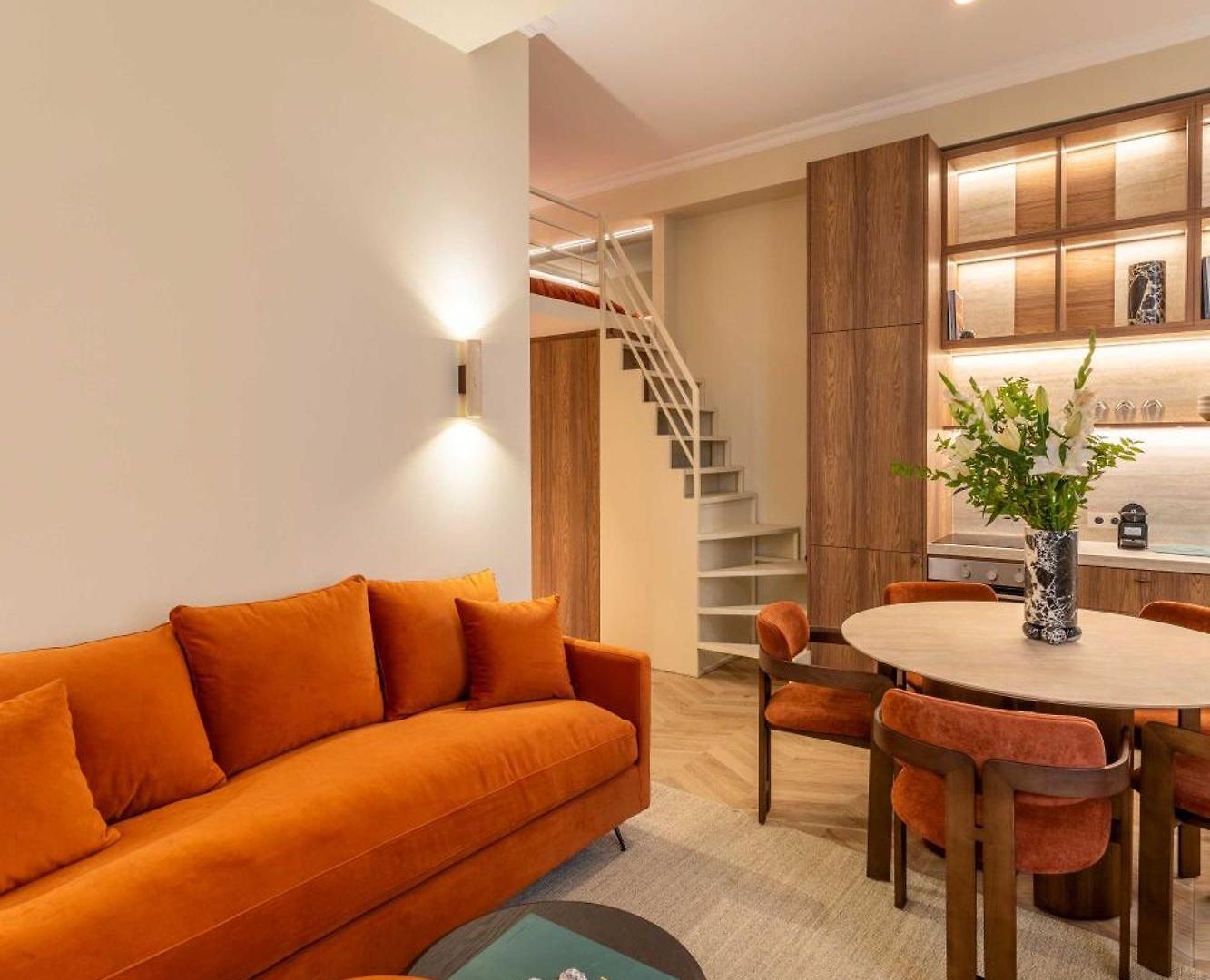 2bdr 6p A C - Heart Of Apartment *