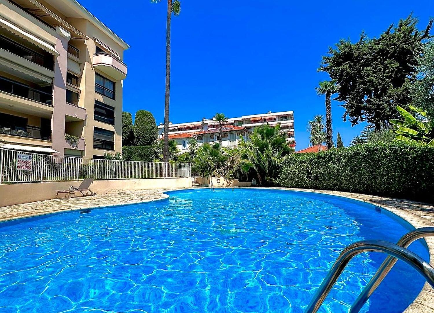 Appartement Moderne Climatisé Avec Piscine, Terrasse Et Parking - Proche Promenade Des Nice