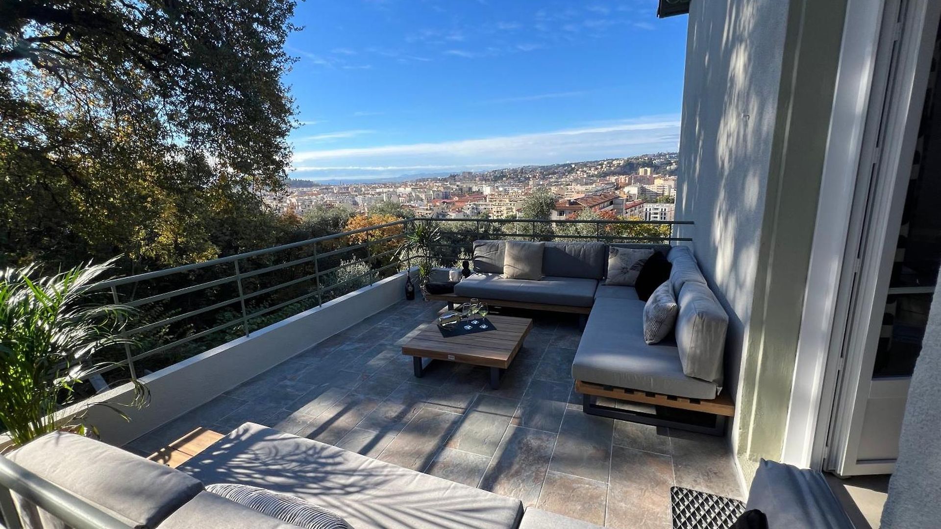 Golden Luxury And Panoramic View Apartment *