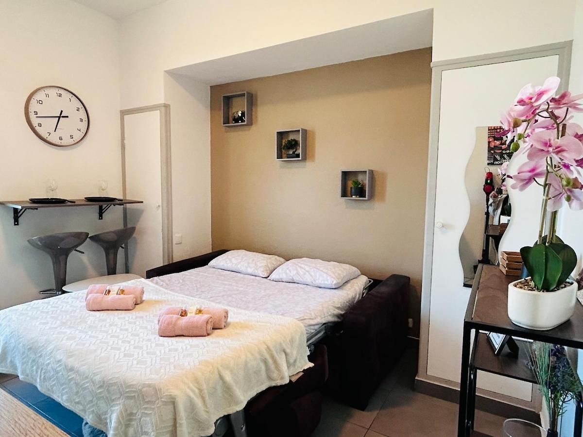 Renove Et Meuble Le Coeur De A Vos Pieds * Nice