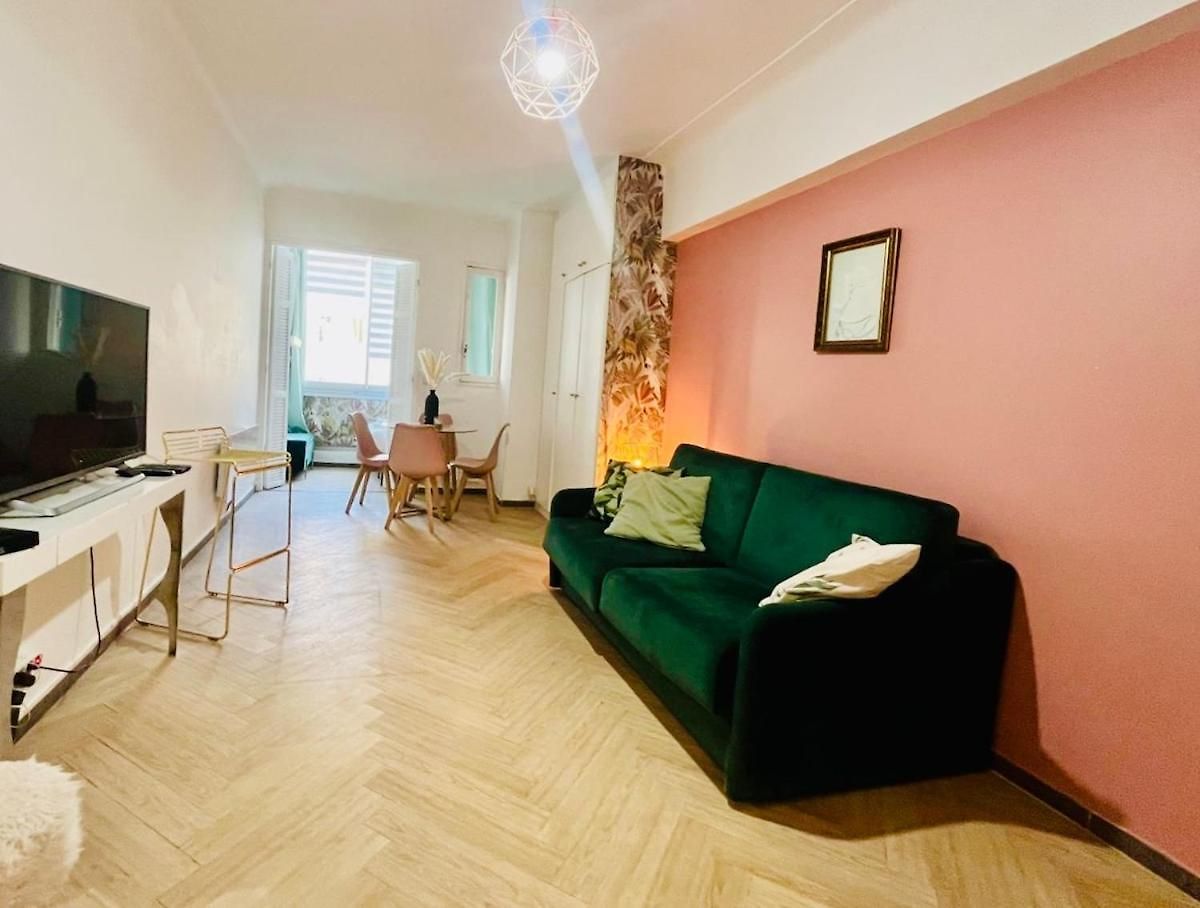Center Quiet Pedestrian Street Near Promenade 4 Sleeps Appartement