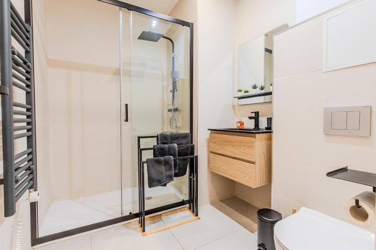 Dolce - Centre Apartment