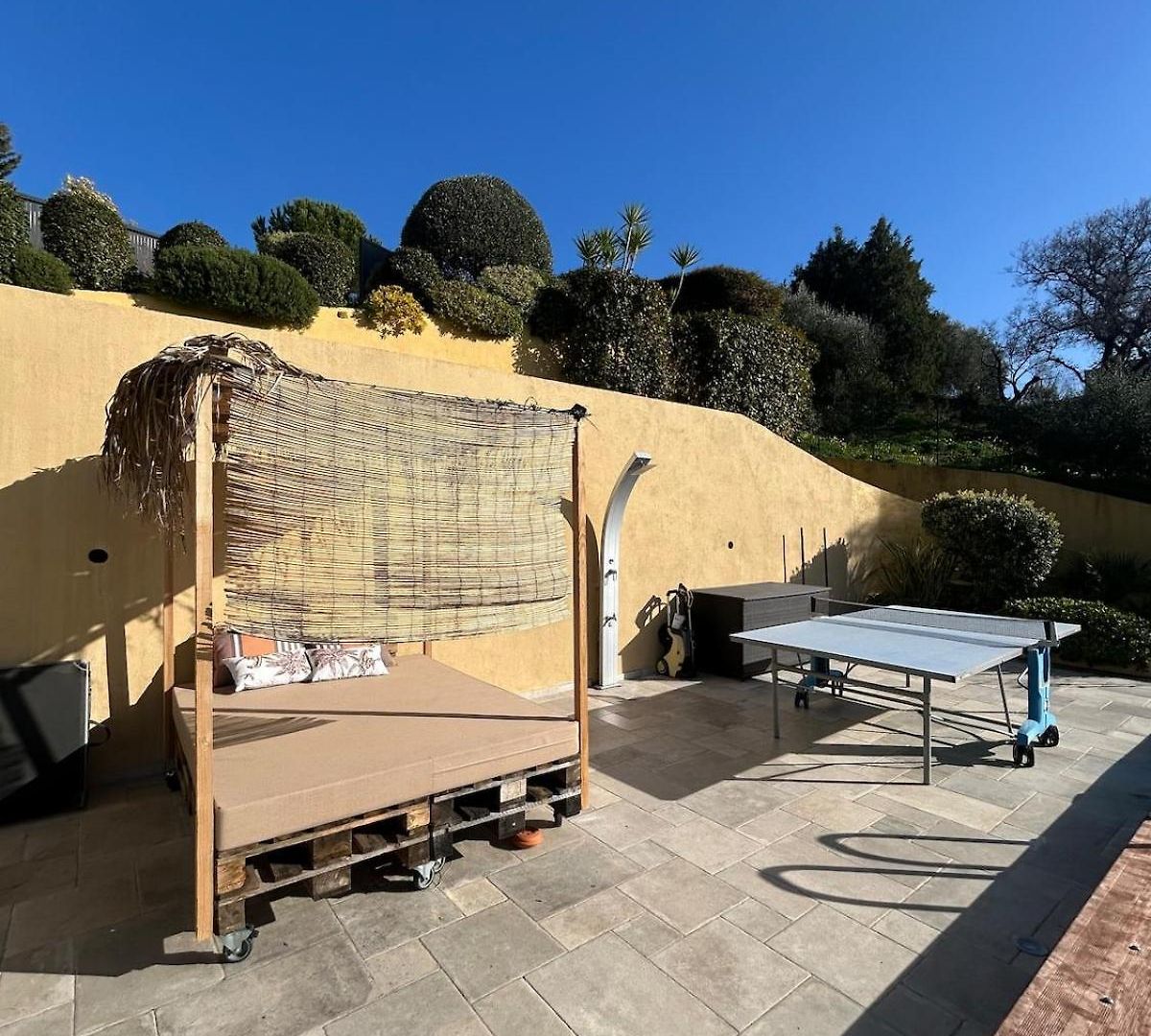 Apartment Bellet - De Charme, 4 Chambres, Plancha & Piscine