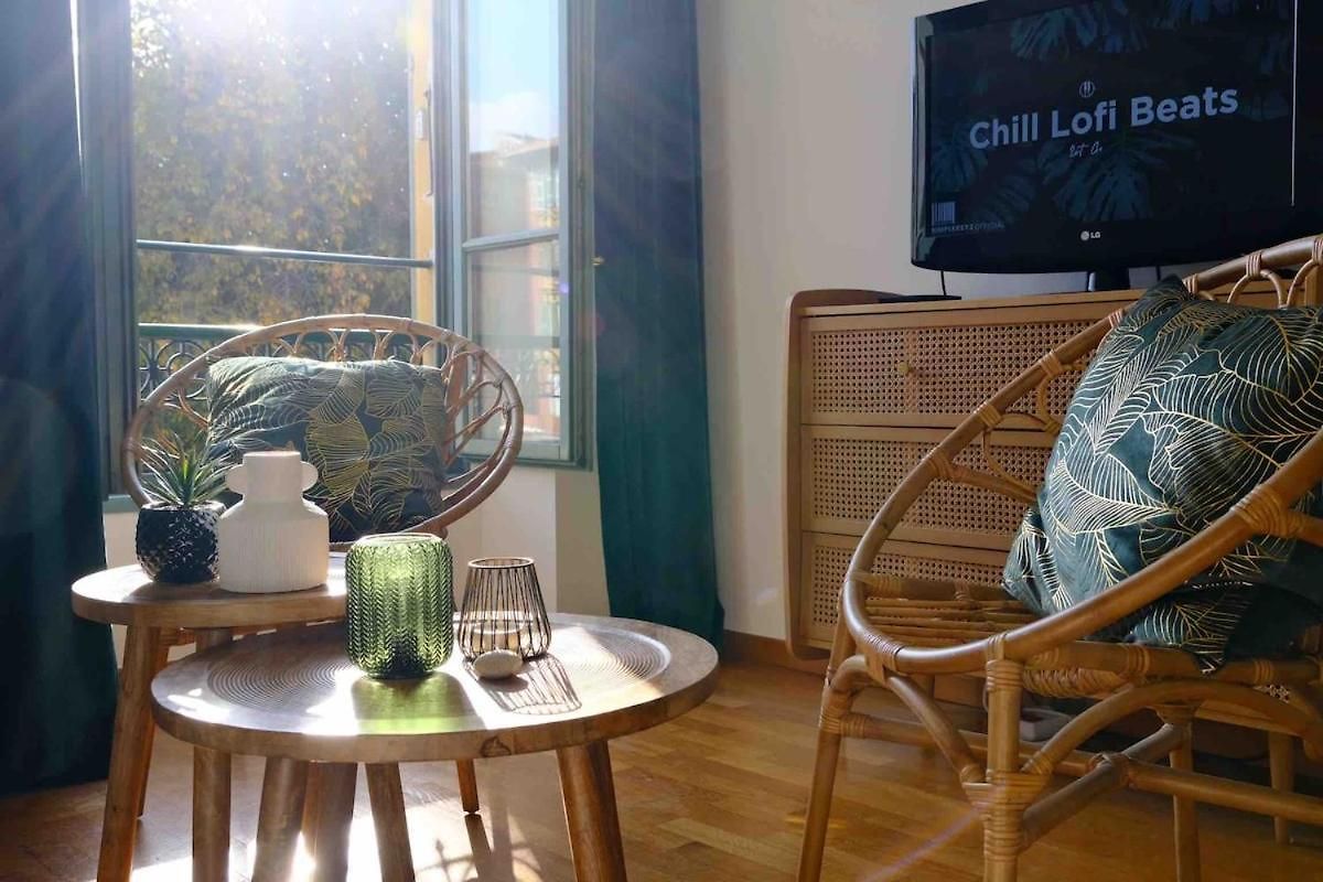 Cozy Studio, Exceptional View Of Lympia Harbor *