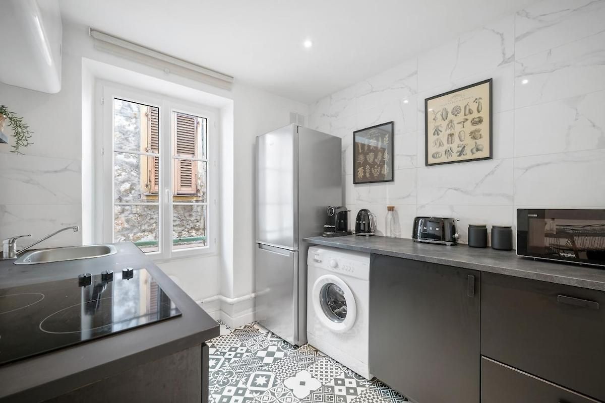 Les Palmiers, Quiet And Air-conditioned Apartment