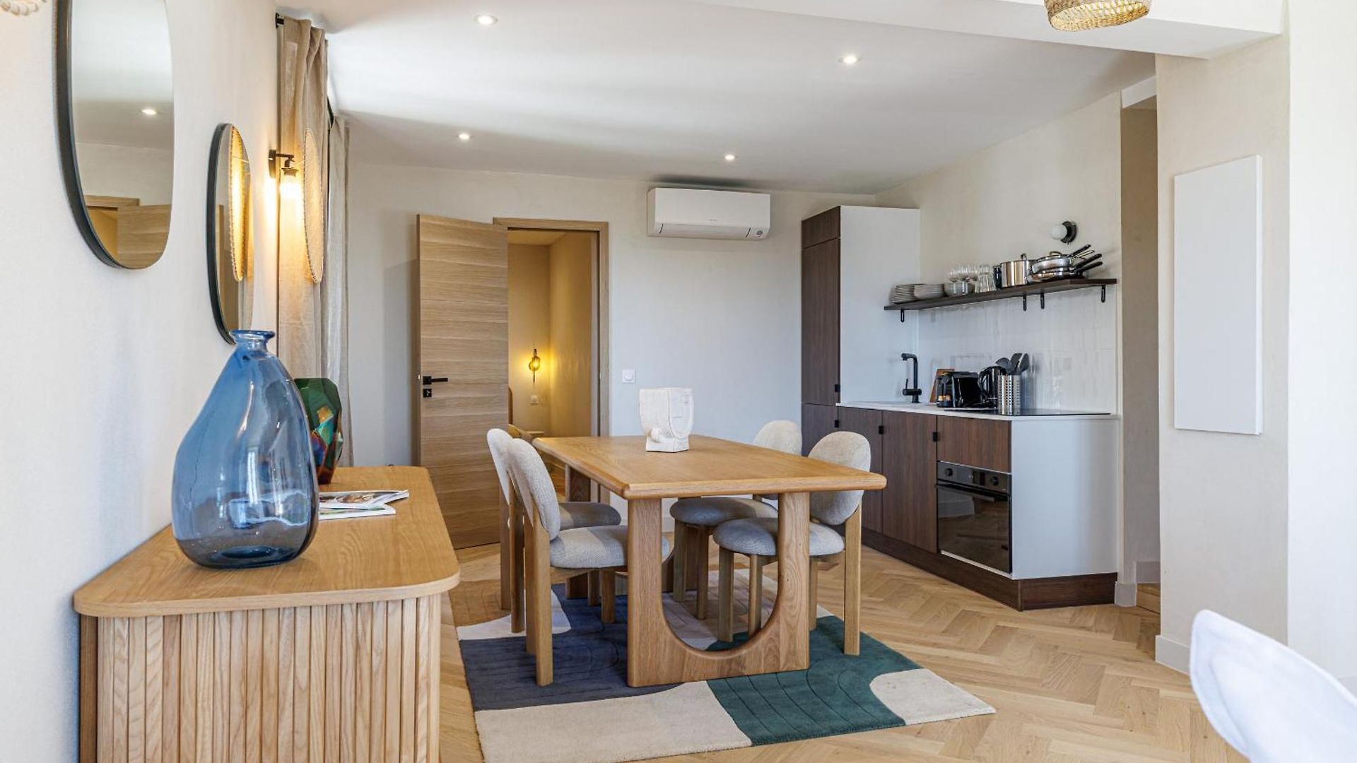 62 Carnot Lot 7 - Duplex Atypique- Climatise - 2 * Nice