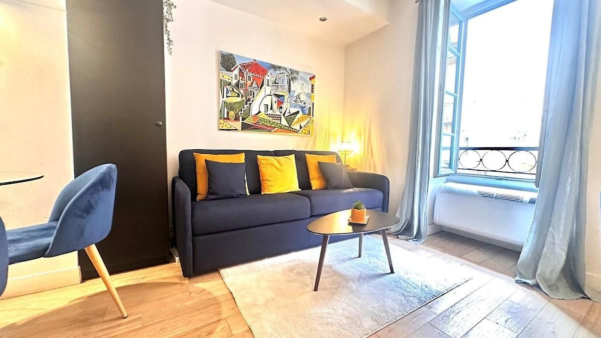 Apartment Design Et Lumineux Pres Du Port De Nice
