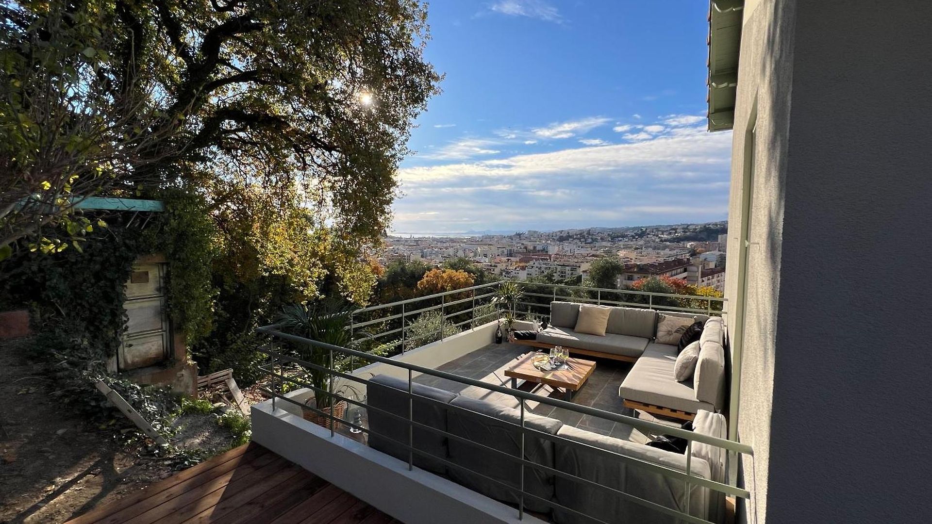 Golden Luxury And Panoramic View Nice